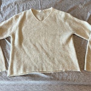 cream v neck sweater